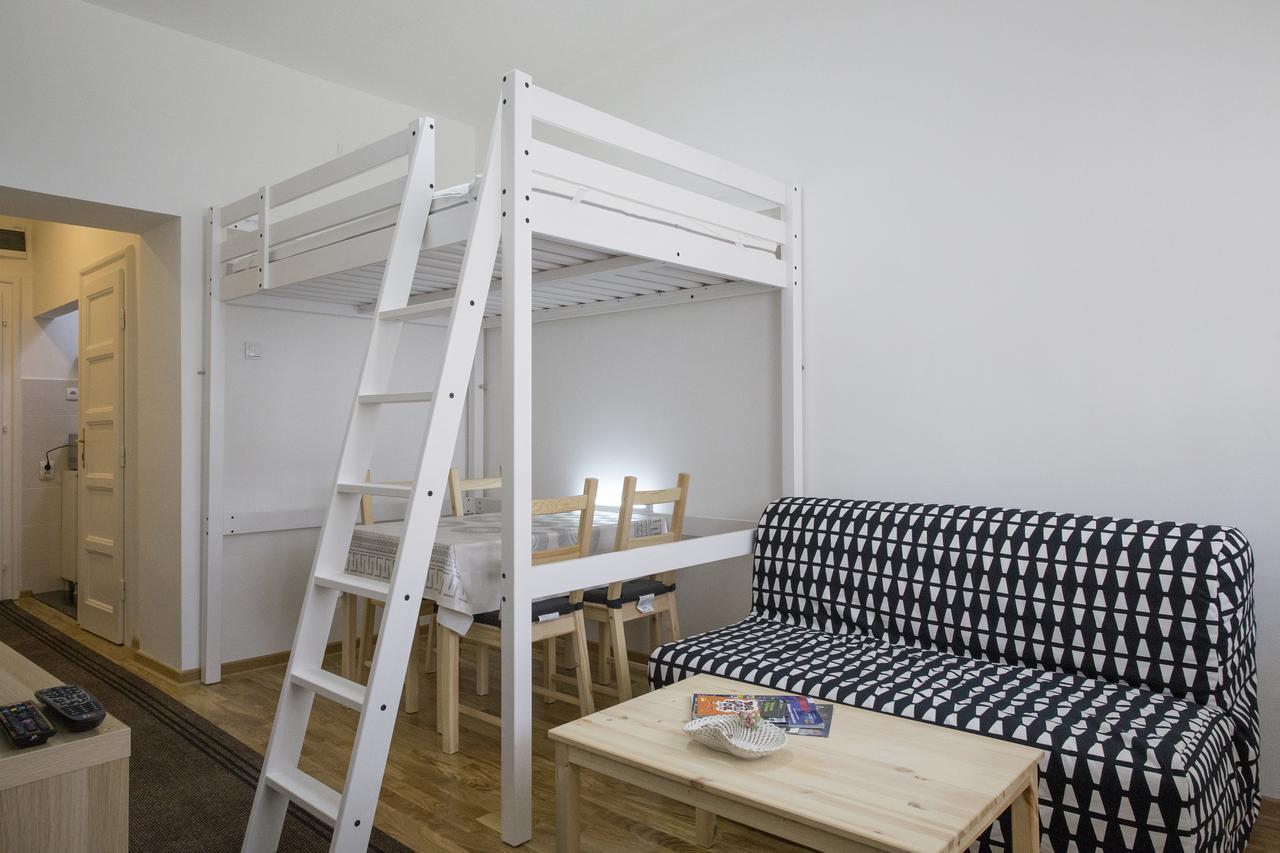 Apartment In The City Center Beograd Ngoại thất bức ảnh